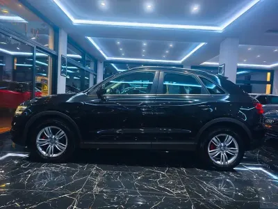 Gebraucht Audi Q3 Comfort 140 PS (102 kW) 2013 Phantomschwarz perleffekt SUV