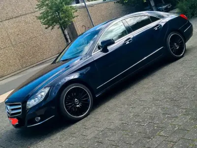 Gebraucht Mercedes CLS250 204 PS (150 kW) 2013 Blau Limousine
