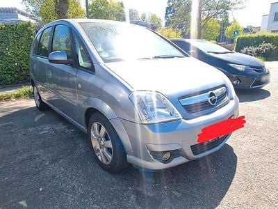 Begagnad Opel Meriva 126 HK (92 kW) 2006 Grå Minibuss