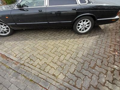 Usata Jaguar XJ Sovereign 284 CV (208 kW) 1999 Nero Berlina