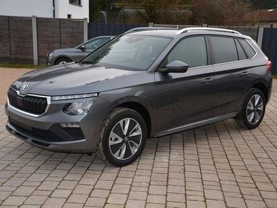 Graphitegrau metallic Neu 2025 Skoda Kamiq SUV | 28.490 € (Guter Preis)