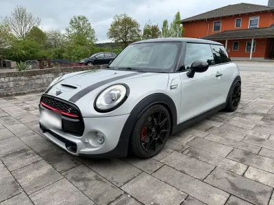 Gebraucht Mini Cooper S 192 PS (141 kW) 2018 Silber Kleinwagen