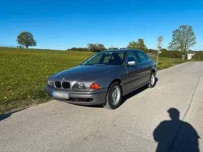 Gebraucht BMW 520 150 PS (110 kW) 1999 Silber Limousine