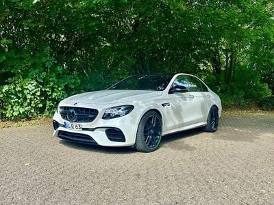 Mercedes E63S AMG