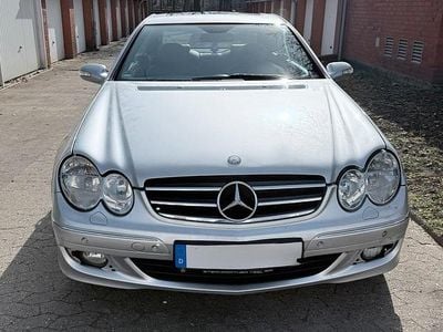 Gebraucht Mercedes CLK220 Avantgarde 150 PS (110 kW) 2004 Silber Coupé