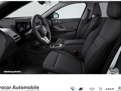 Usado BMW 120 Shadowline 170 HP (125 kW) 2025 Cinzento Citadino