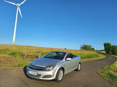 Używany Opel Astra Cabriolet 140 KM (102 kW) 2009 Szary Kabriolet