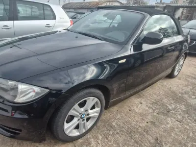 Gebraucht BMW 118 Cabriolet 143 PS (105 kW) 2010 Schwarz Cabrio