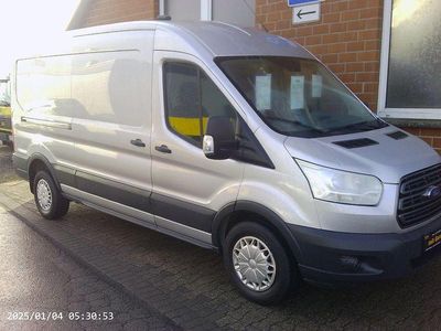 Gebraucht Ford Transit Trend 125 PS (91 kW) 2015 Silber Limousine