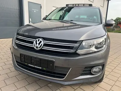 Gebraucht VW Tiguan Sportline 140 PS (102 kW) 2012 Grau SUV