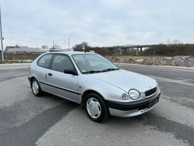 Second-hand Toyota Corolla 86 CP (63 kW) 1998 Argintiu Hatchback