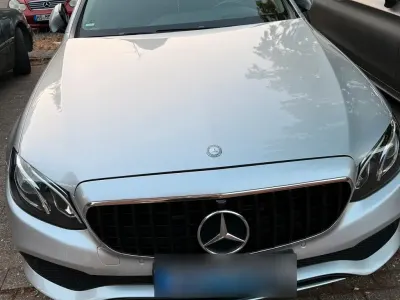 Gebraucht Mercedes E220 194 PS (142 kW) 2016 Silber Limousine