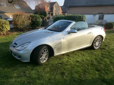 Gebraucht Mercedes SLK280 231 PS (169 kW) 2005 Silber Cabrio