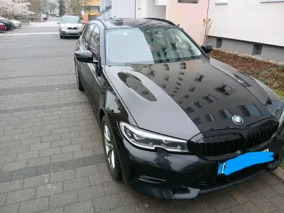 Gebraucht BMW 320 190 PS (139 kW) 2021 Schwarz Kombi