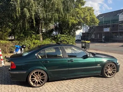 Gebraucht BMW 323 Performance 170 PS (125 kW) 2000 Grün Limousine