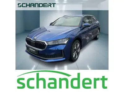Neu Skoda Superb Selection 204 PS (150 kW) 2025 Cobalt blau metallic Kombi