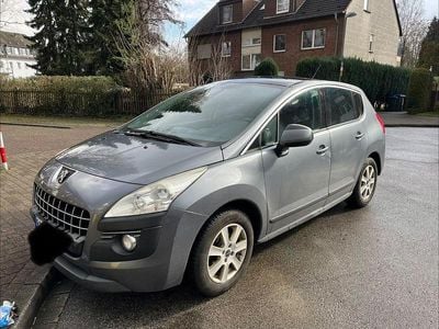 Gebraucht Peugeot 3008 Allure 150 PS (110 kW) 2012 Grau Kombi