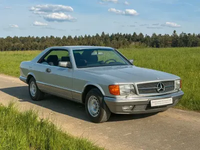 Käytetty Mercedes 500 231 HP (169 kW) 1984 Hopea Coupe - kaksiovinen