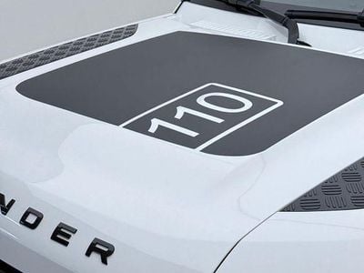 Weiß Gebraucht 2024 Land Rover Defender HSE SUV | 89.238 € (Guter Preis)