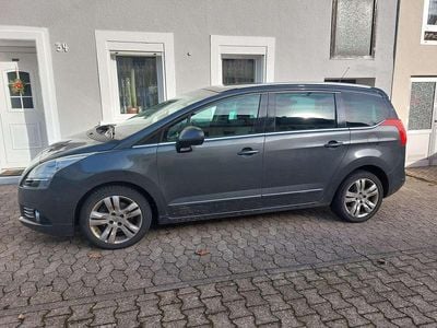 Grau metallic schutzlack Gebraucht 2010 Peugeot 5008 Platinum Van / Kleinbus | 3.500 € (Fairer Preis)