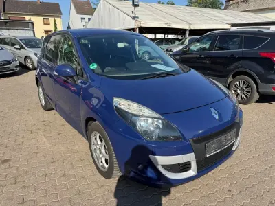Gebraucht Renault Scénic III Dynamique 106 PS (77 kW) 2010 Blau Van / Kleinbus