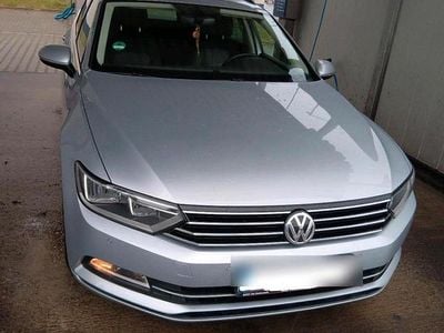 Gebraucht VW Passat 150 PS (110 kW) 2017 Silber Kombi