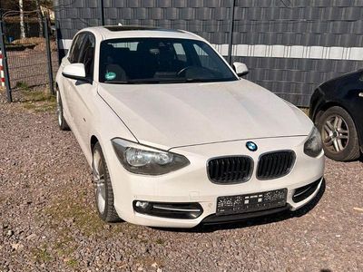 Gebraucht BMW 118 Performance 170 PS (125 kW) 2012 Weiß Kleinwagen