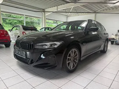 Gebraucht BMW 320e 204 PS (150 kW) 2023 Schwarz Limousine