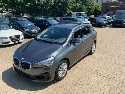 Gebraucht BMW 218 Active Tourer Advantage 140 PS (102 kW) 2019 Grau Van / Kleinbus