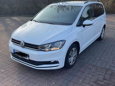 Gebraucht VW Touran 116 PS (85 kW) 2020 Beige Van / Kleinbus