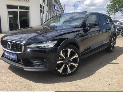 Gebraucht Volvo V60 CC Ultimate 197 PS (144 kW) 2024 Schwarz Kombi