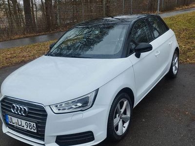 Gebraucht Audi A1 Sportback Design 90 PS (66 kW) 2016 Weiß Kleinwagen
