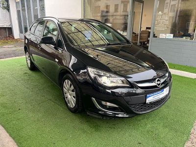 Schwarz Gebraucht 2013 Opel Astra Kombi | 8.999 € (Etwas zu teuer)