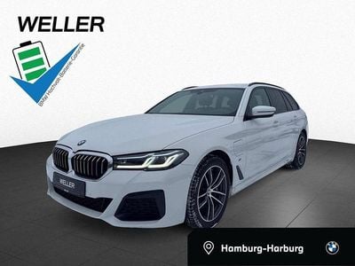 Weiß Gebraucht 2021 BMW 530e Sport Line Kombi | 33.950 € (Fairer Preis)