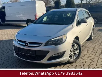 Gebraucht Opel Astra Selection 110 PS (80 kW) 2015 Silber Kombi