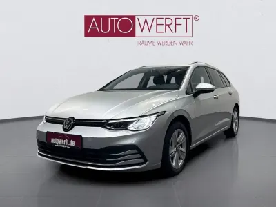 Gebraucht VW Golf VIII Life 150 PS (110 kW) 2023 Silber Kombi