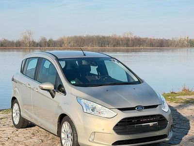 Gebraucht Ford B-MAX 125 PS (91 kW) 2014 Silber Van / Kleinbus
