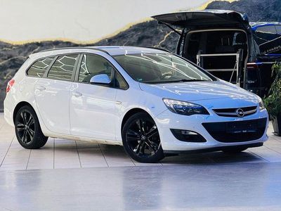 Gebraucht Opel Astra Eco 140 PS (102 kW) 2014 Weiß Kombi