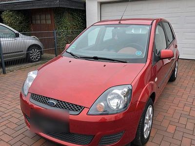 Second-hand Ford Fiesta 80 CP (58 kW) 2008 Portocaliu Hatchback