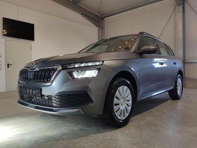 gebraucht Skoda Kamiq Ambition Plus Edition 1.0 TSI 110 PS SmartLink-DAB-SHZ-Spurhalteassist-Limiter-Sofort