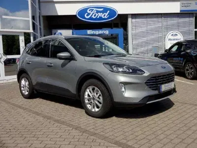 Gebraucht Ford Kuga Titanium 224 PS (164 kW) 2022 Silber SUV