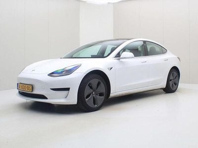 Gebraucht Tesla Model 3 Standard Range 225 kW (306 PS) 2020 Weiß Limousine