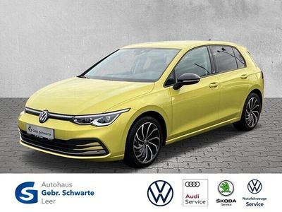 gebraucht VW Golf VIII 1.5 TSI Active ACC CAM LED LM17 NAVI