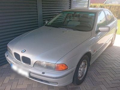 Second-hand BMW 523 170 CP (125 kW) 1998 Argintiu Berlinǎ