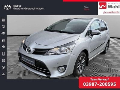 Gebraucht Toyota Verso Skyview Edition 147 PS (108 kW) 2014 Platinsilber metallic Van / Kleinbus