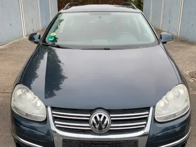 Gebraucht VW Golf VI 122 PS (89 kW) 2010 Blau Kleinwagen