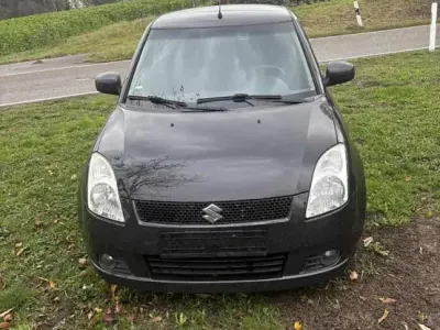 Occasion Suzuki Swift Comfort 102 ch (75 kW) 2005 Noir Citadine