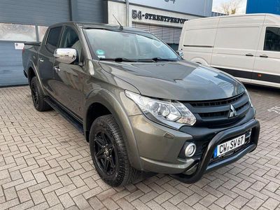 Grün Gebraucht 2019 Mitsubishi L200 Diamant Edition Abholung | 18.500 € (Fairer Preis)