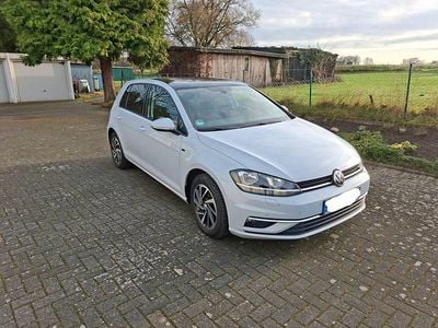 Gebraucht VW Golf VII Join 110 PS (80 kW) 2018 Weiß Limousine
