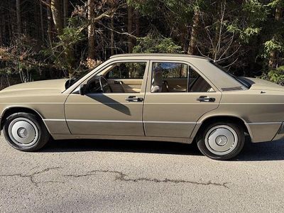 Second-hand Mercedes 190 118 CP (86 kW) 1989 Gri Berlinǎ